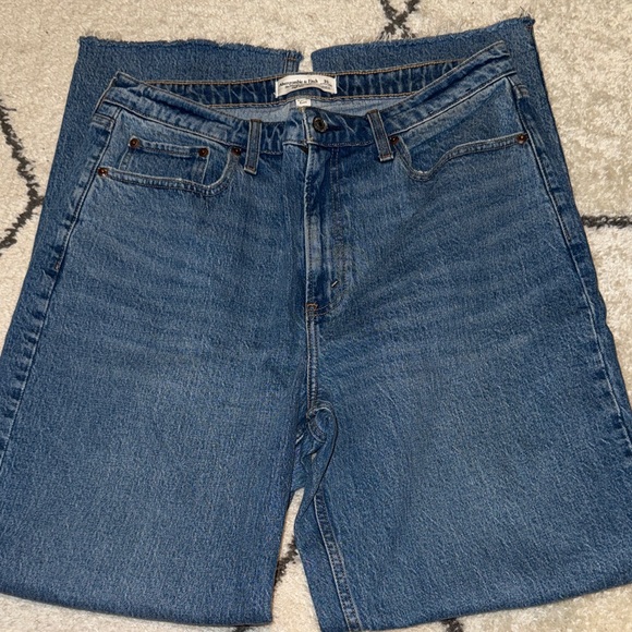Abercrombie & Fitch Pants - Abercrombie tall Classic Denim Straight Jeans